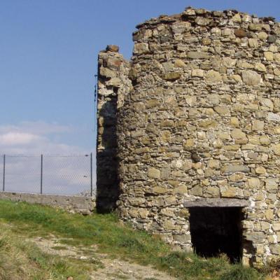 Ruines du moulin à vent d'Utelle